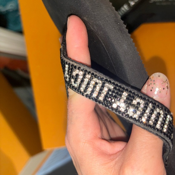 Juicy Couture flip flops women’s size 7 - Picture 3 of 5